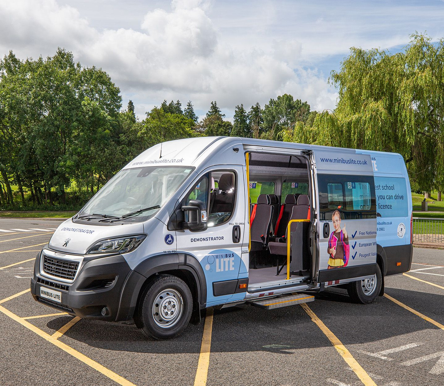 Reliable And Supportive School Minibus Leasing Specialists